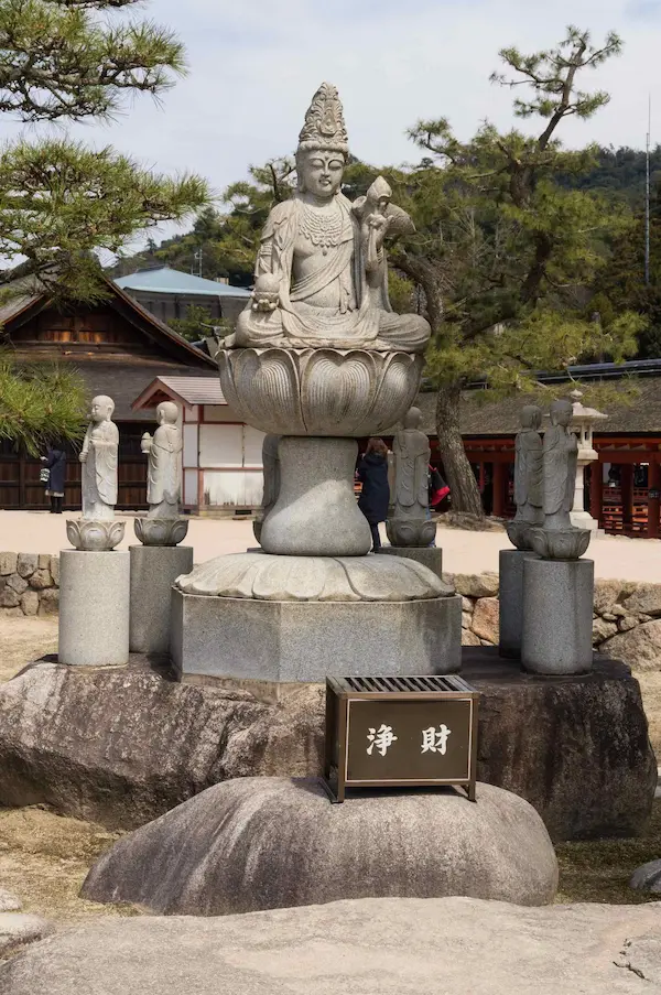 Buddha statue